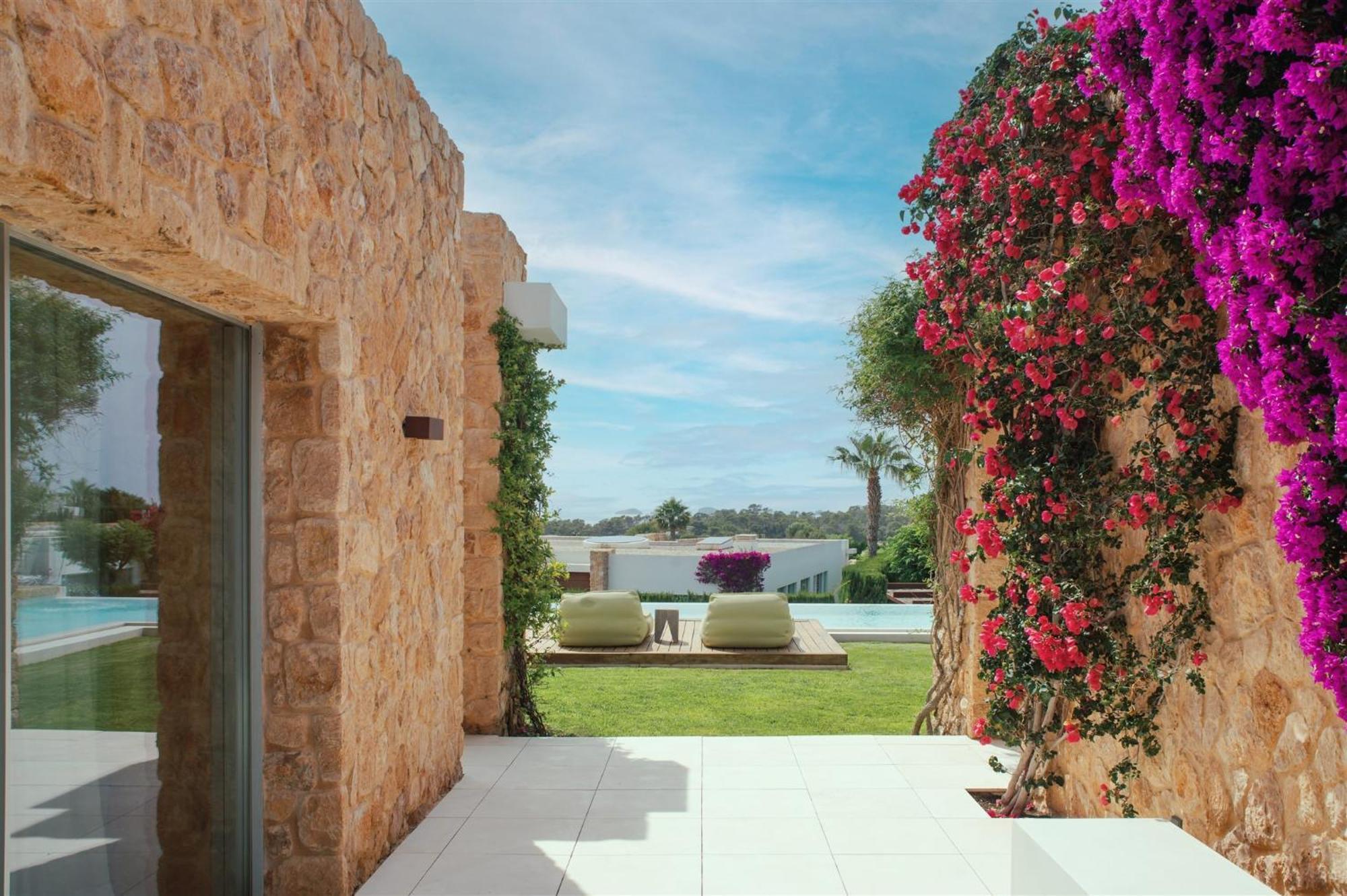 Villa Sophie - Luxury Style & Sunset View Sant Josep de sa Talaia Exterior photo